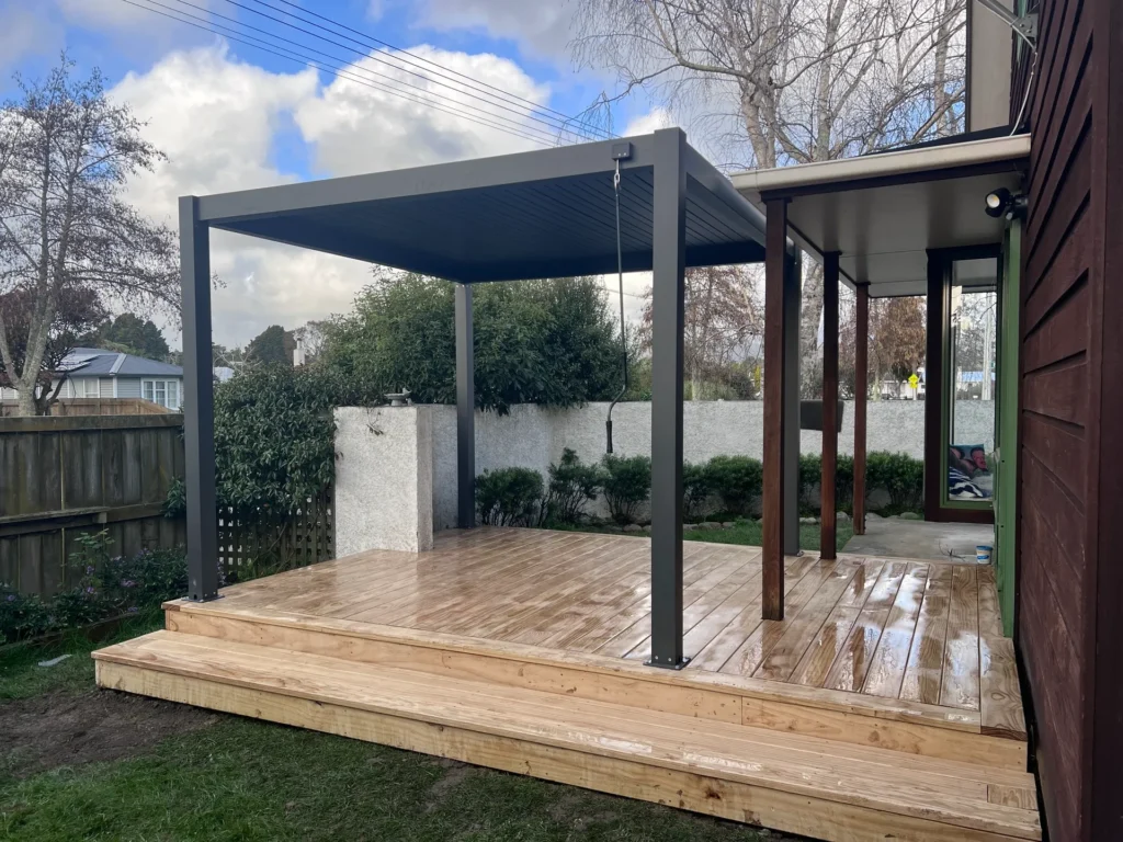 Coastal garden landscaping Paekakariki - salt-tolerant natives compact section heritage village character